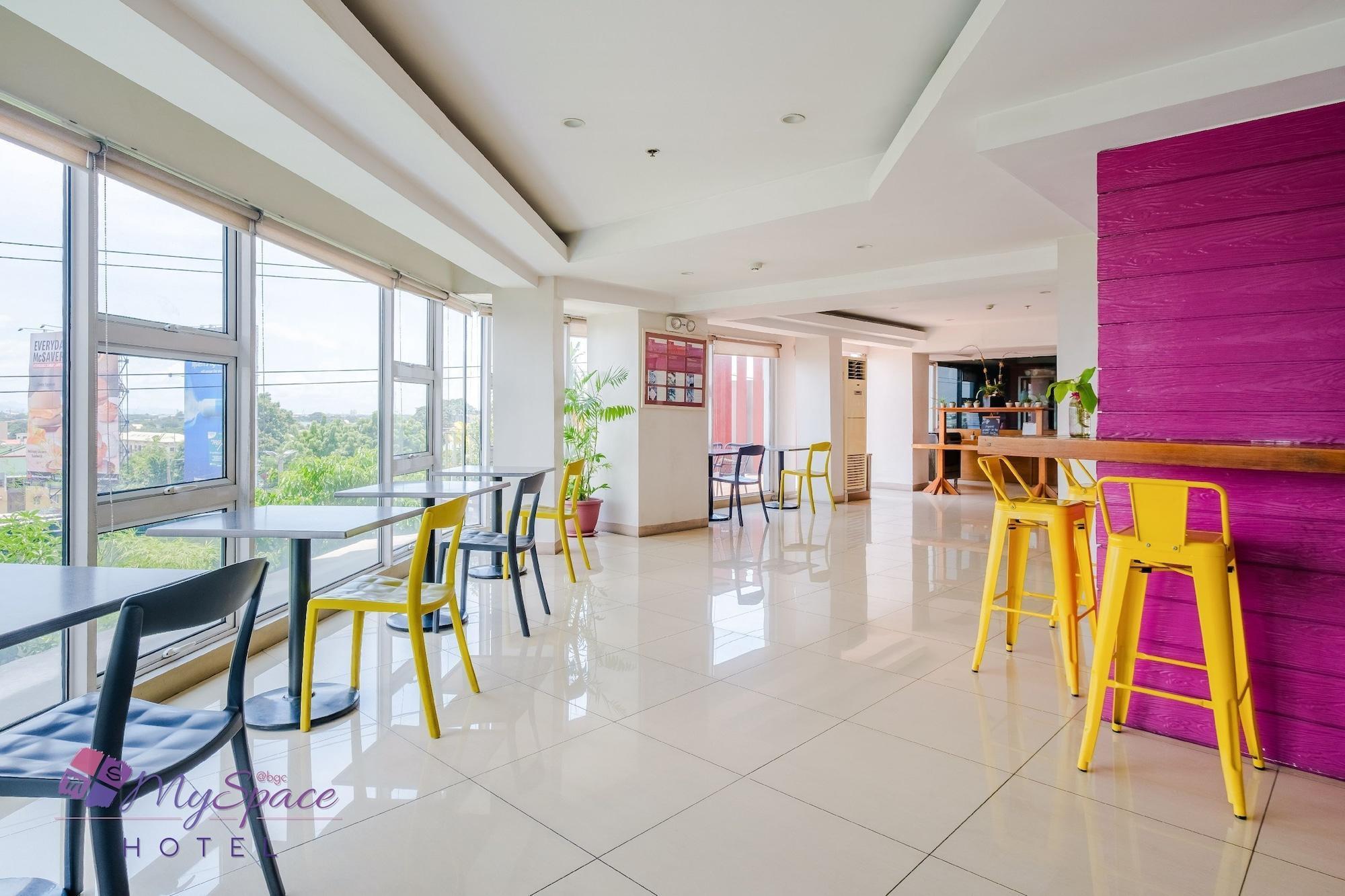 Myspace Hotel @Bgc Pasig City Exteriér fotografie