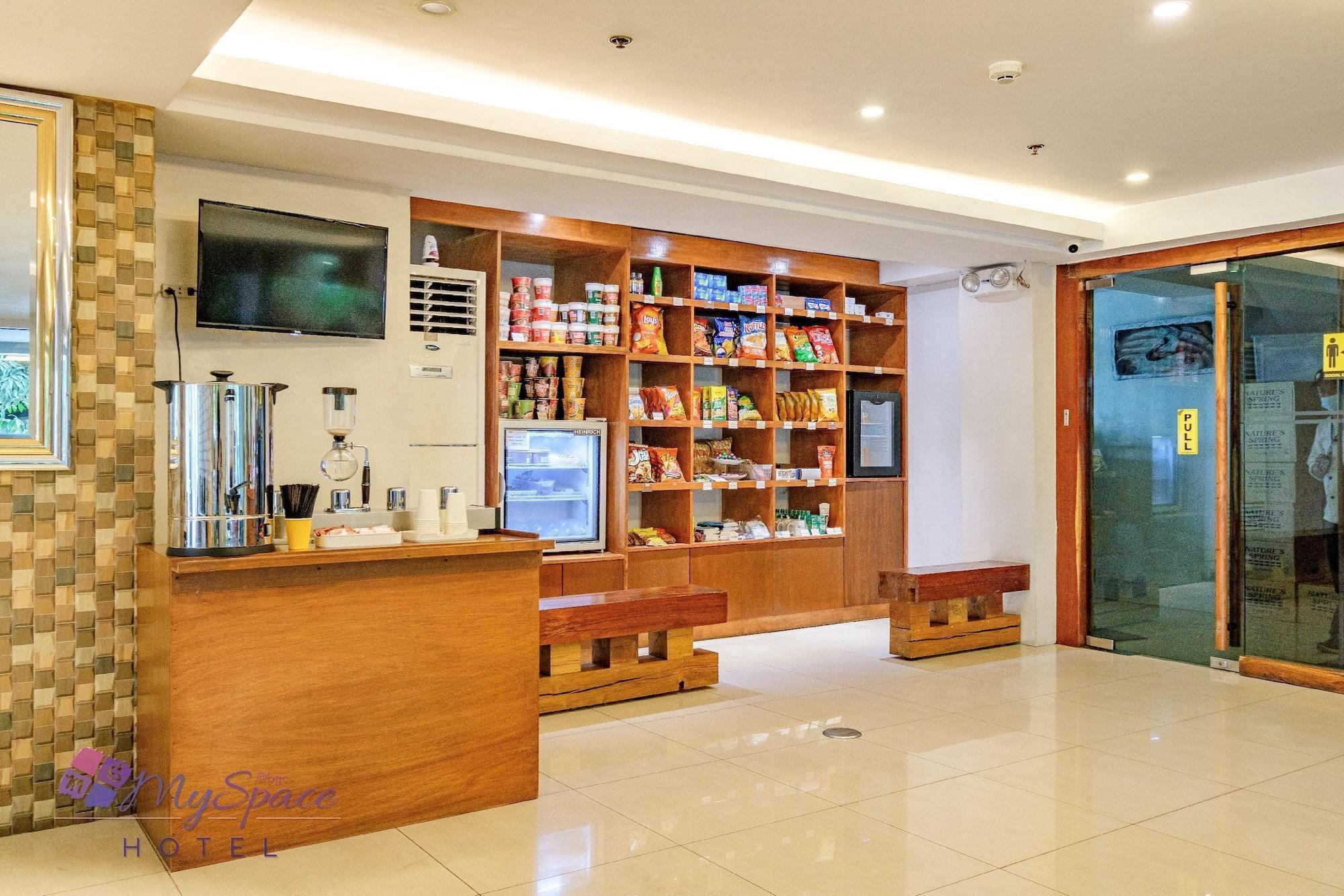 Myspace Hotel @Bgc Pasig City Exteriér fotografie